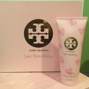 TORY BURCH- Love Relentlessly Lotion